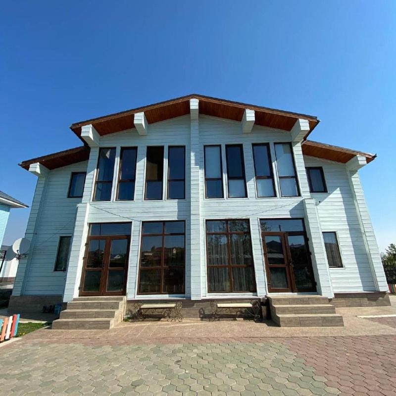 Hotel Eurasia Deluxe Hồ Borovoye Ngoại thất bức ảnh